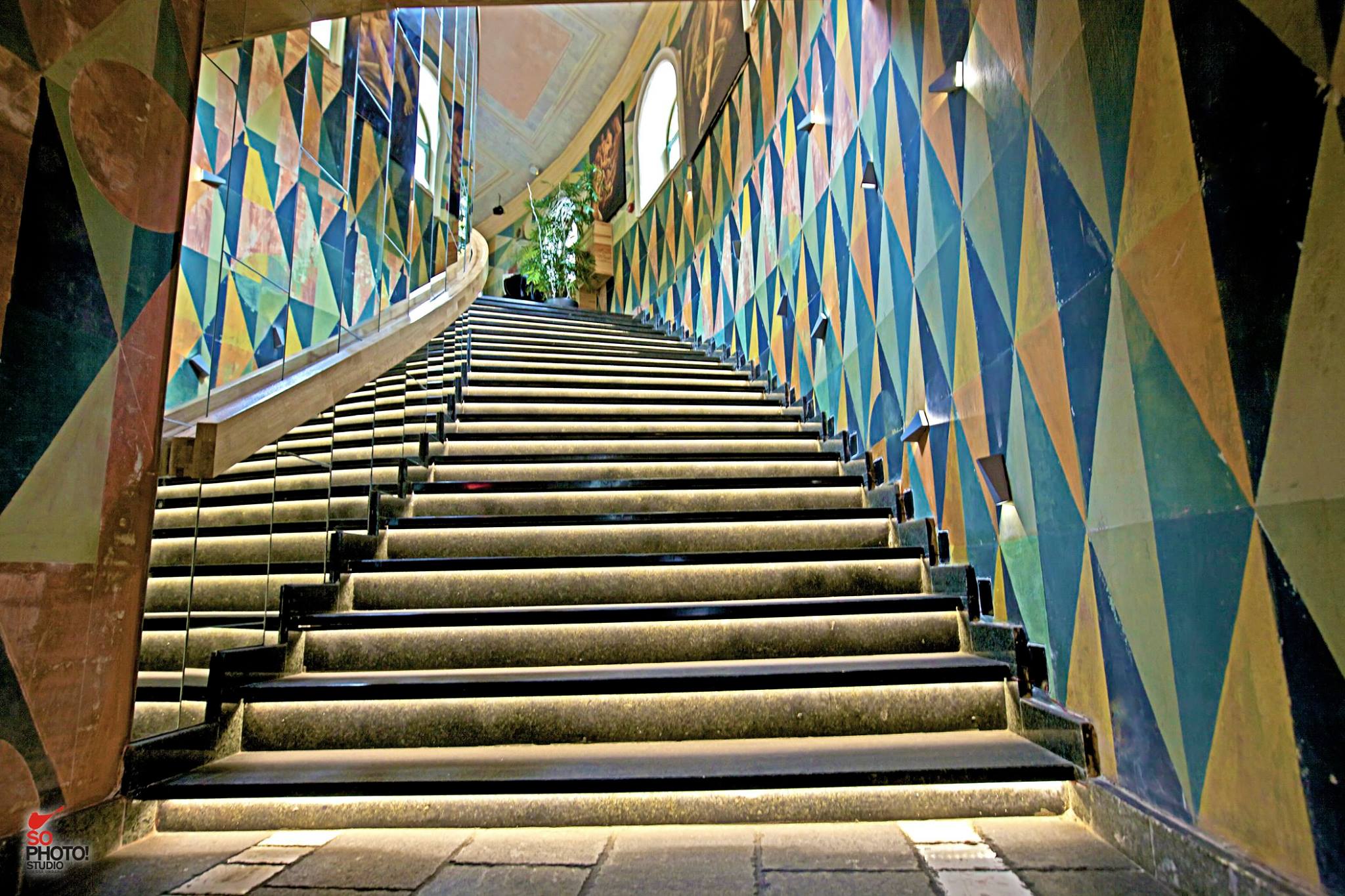 реклама лестницы